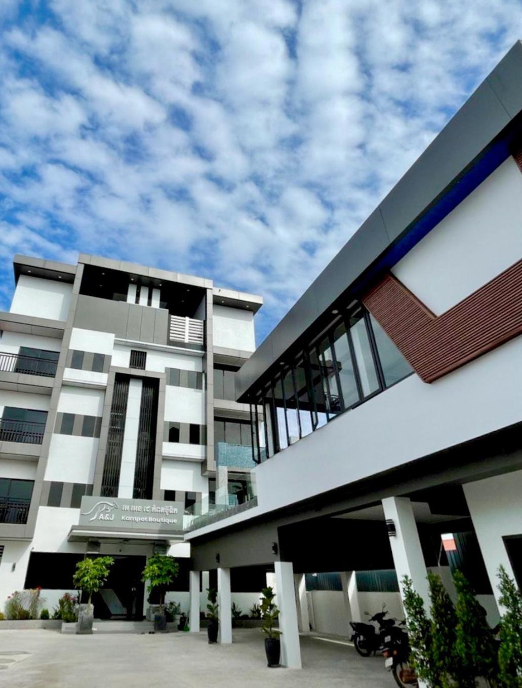 A&J Kampot Boutique Hotel Екстериор снимка